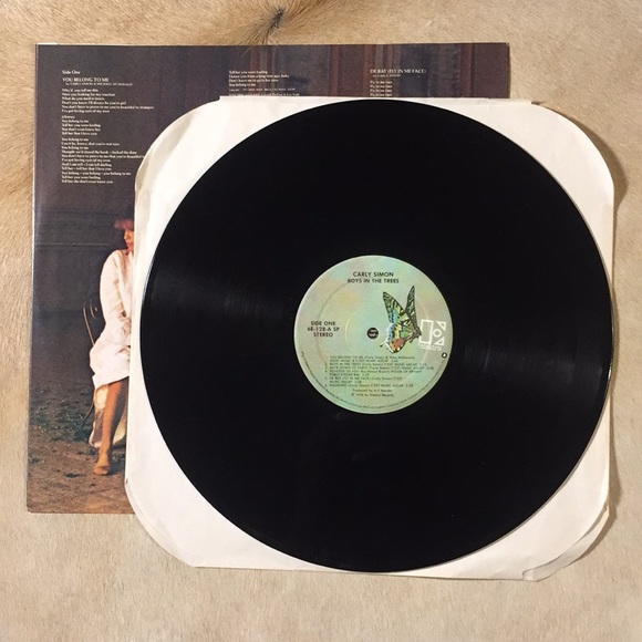 Carly Simon -“Boys In The Trees” Vinyl LP - Picture 3 of 5